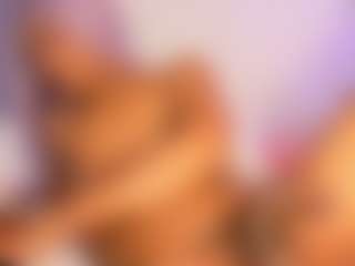 Live cam show with MELODYHANTZ - Muscular on madthumbs