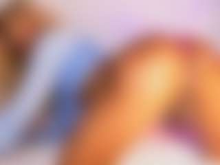 Live cam show with MELODYHANTZ - Small Tits on Camsoda