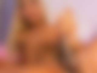 Live cam show with MELODYHANTZ - Bbc on Camsoda