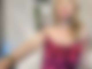 Live cam show with Monika-peach2 - Middle Aged on Mixed Magazine Live