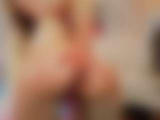 Monika-peach2 MILF webcam performer live streaming