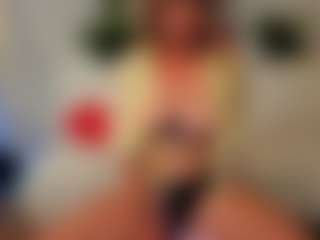 Live cam show with Monika-peach2 - Blonde Hair on chickslive.net