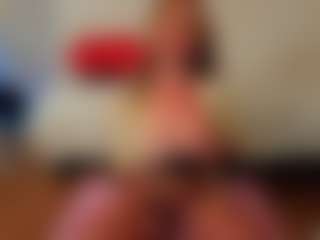 Live cam show with Monika-peach2 - Middle Aged on livesexfox.com