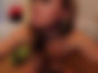 Live cam show with Monika-peach2 - Blonde Hair Middle Aged on SinfulBabes