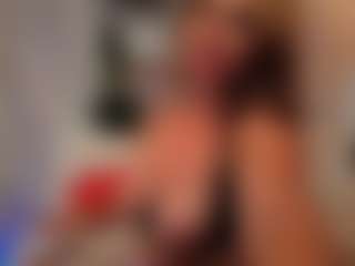 Live cam show with Monika-peach2 - Big Ass MILF on Dare Cams