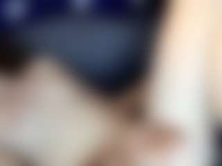 Live cam show with RossieFontecchio - Striptease on Camsoda