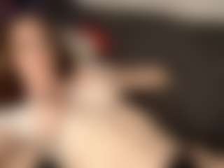 Live cam show with RossieFontecchio - Camel Toe on AdultVida.com