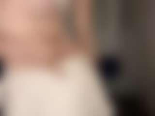 Live cam show with RossieFontecchio - Small Tits on Camsoda Late Night