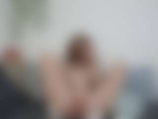 Live cam show with RossieFontecchio - Angel on makecum.org