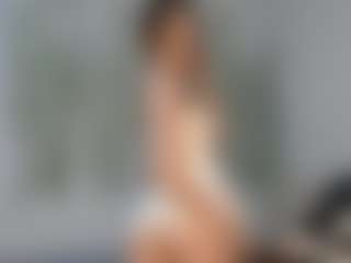 Live cam show with RossieFontecchio - Joi on Camsoda