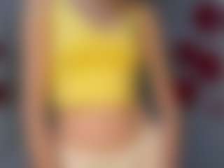 Live cam show with RossieFontecchio - Student on Mixed Magazine Live