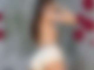 Live cam show with RossieFontecchio - Show on Soda Cam