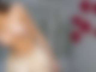 Live cam show with RossieFontecchio - Sweet on Camsoda
