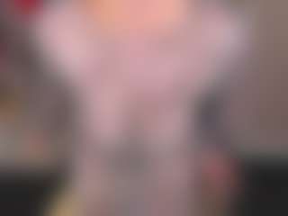 Live cam show with Sindy - Smoking on chickslive.net