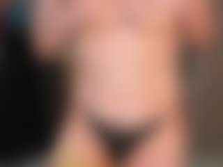 Live cam show with Sindy - Lips on CamSodaAdn