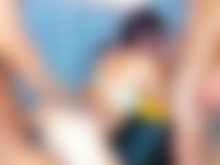 Live cam show with Ana-Dior - Nipple Piercings on AdultVida.com