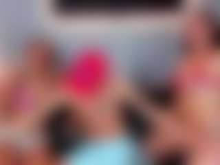 Live cam show with Ana-Dior - Teen (18+) on Camsoda