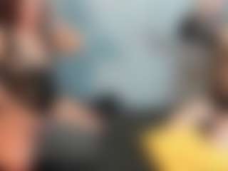 Live cam show with Ana-Dior - Smoking on CamClone