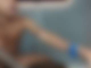 Live cam show with Ana-Dior - Tease on Camsoda