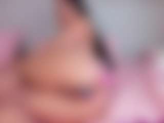 Live cam show with April Grey - Brown Hair on chickslive.net