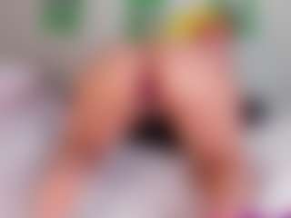 Live cam show with April Grey - Teen (18+) on fapnchat
