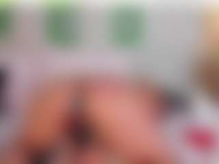 Live cam show with April Grey - Brown Hair on makecum.org