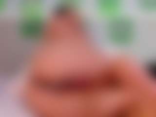 Live cam show with April Grey - Brown Hair on Pornisteam.com