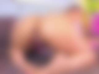 Live cam show with April Grey - Blowjob on justonemore.cc