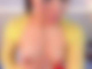 Live cam show with April Grey - Brown Hair on Fapmatic.com