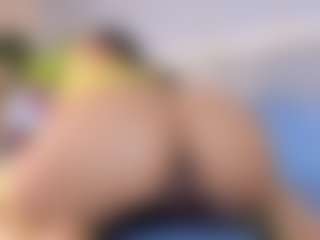 Live cam show with April Grey - Sexy on camgirlchat.live
