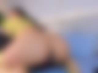 Live cam show with April Grey - Sph on boobsie.com