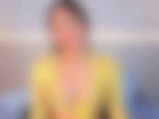 Live cam show with April Grey - Small Tits Brown Hair on Fling VIP Chat