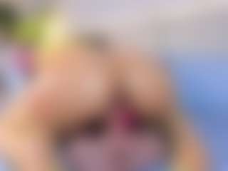 Live cam show with April Grey - Brown Hair Teen (18+) on Milf Play