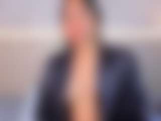 Live cam show with April Grey - Spank Brown Hair on Uber Horny