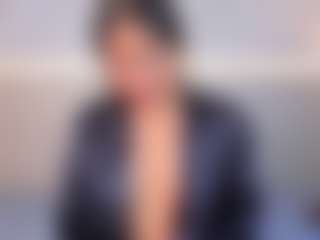 Live cam show with April Grey - Submissive on x69.live