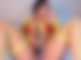 Live cam show with April Grey - Colombia on CamClone