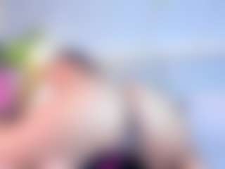 Live cam show with April Grey - Lovense Latina on Sweet Sext | colombia