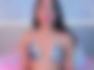 Live cam show with April Grey - Colombia on Fling VIP Chat