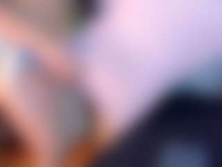 Live cam show with April Grey - Sexy on Dolls Live
