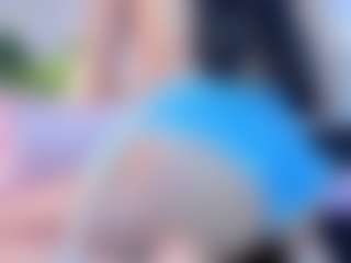 Live cam show with April Grey - Average on Mixed Magazine Live