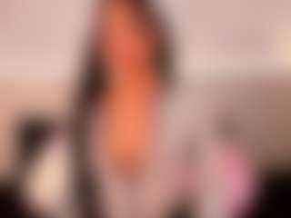 Live cam show with April Grey - Fingering on wildcum.com