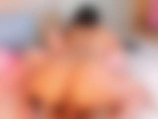 Live cam show with April Grey - Colombia on Camming Site