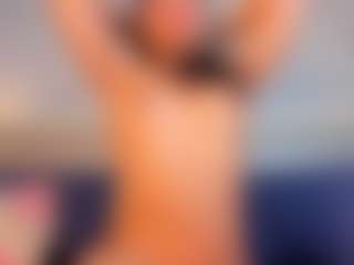 Live cam show with April Grey - Cute on CamwithHer
