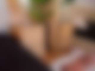 Live cam show with April Grey - Petite on CamwithHer