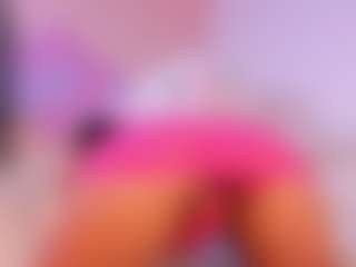 Live cam show with April Grey - Foot Fetish on justonemore.cc
