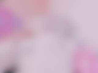 Live cam show with April Grey - Brown Hair on Camsoda