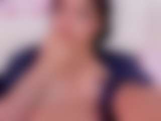 Live cam show with April Grey - Fetish Brown Hair on Camsoda