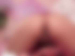 Live cam show with April Grey - Colombia on madthumbs