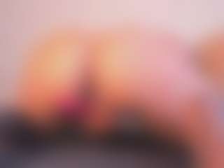 Live cam show with April Grey - Brown Hair Teen (18+) on iamadamtest123.com