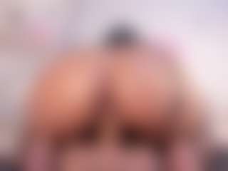 Live cam show with April Grey - Foot Fetish on Streamer API